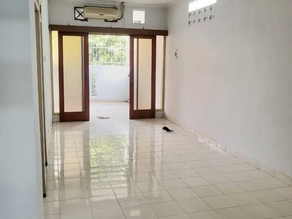 Dijual Rumah Siap Huni di Taman Holis Indah Bandung
