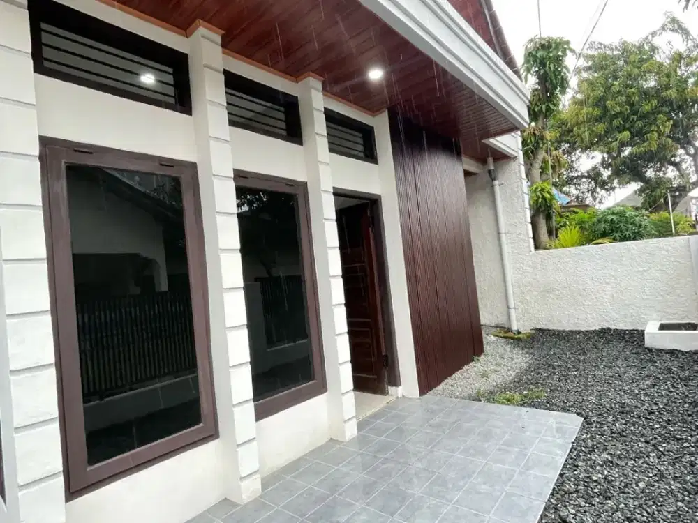 Rumah jl.Saleh Belakang Hotel Metland
