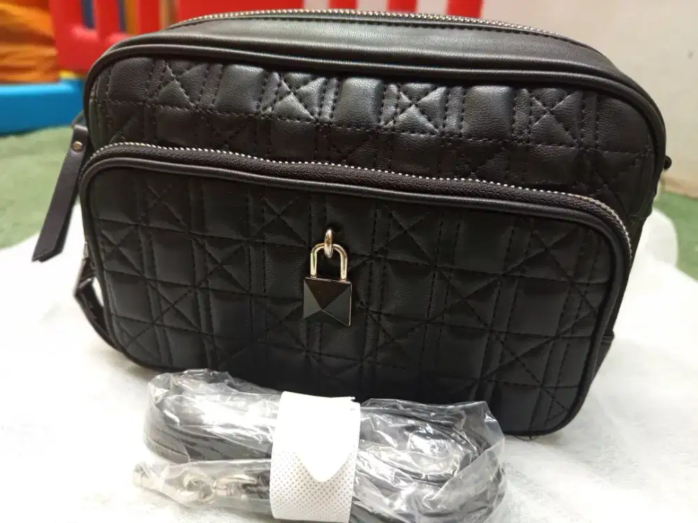 Steve madden crossbody bag