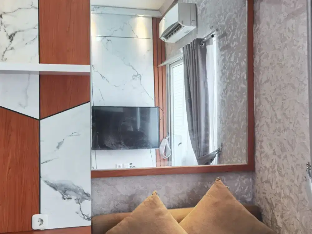 Jual Murah Green Pramuka City 2BR Furnished Modern, Akses Mudah ke Mana Saja