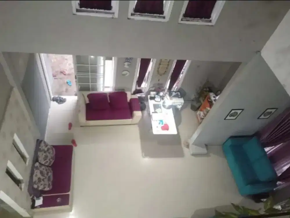 Rumah habis Renovasi terawat murah