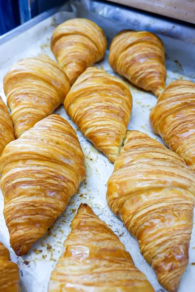 Lowongan JUNIOR BAKER / Roti Manis dan cake