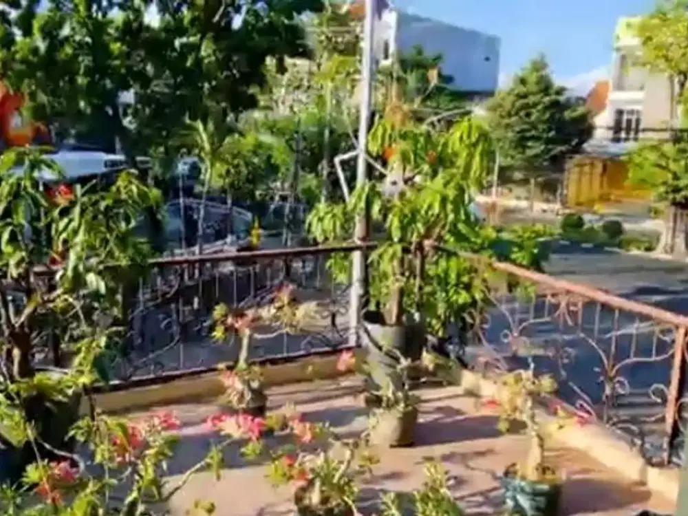 Strategis Di Tengah Kota Surabaya, Dijual Rumah Jalan Kusuma Bangsa