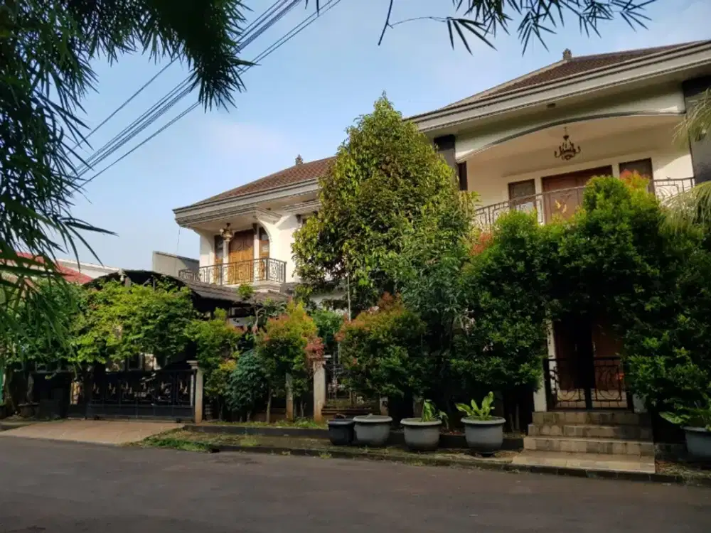 Rumah Luas dan Asri di Bintaro Jakarta Selatan