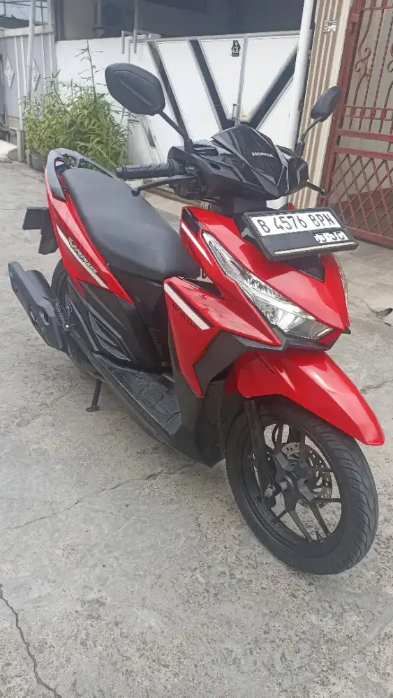 Honda Vario 125 LED CBS ISS tahun 2018.