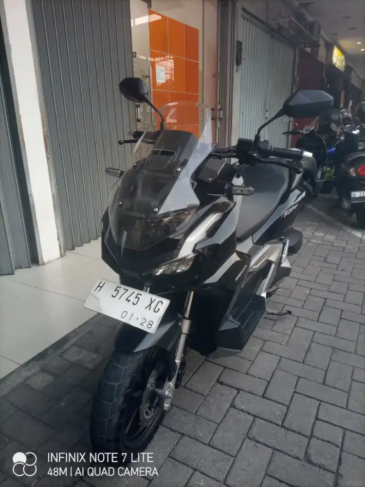 Honda adv 2022 plat H