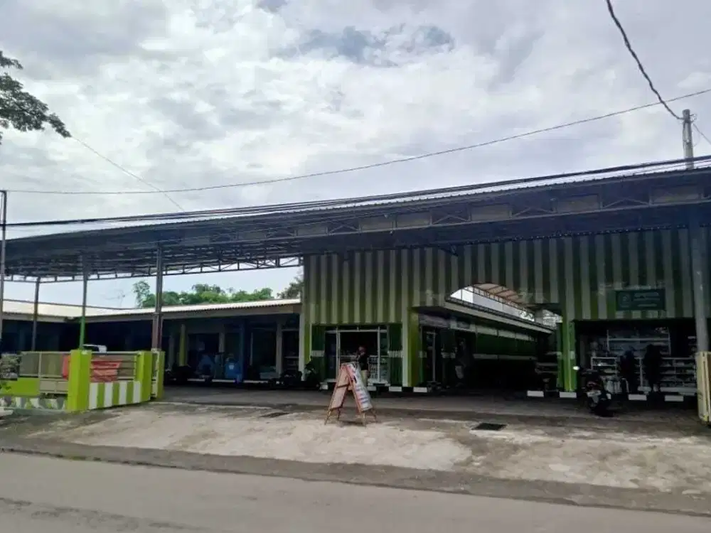 Kompleks Pertokoan Desa Tampung, Lekok Pasuruan Strategiss
