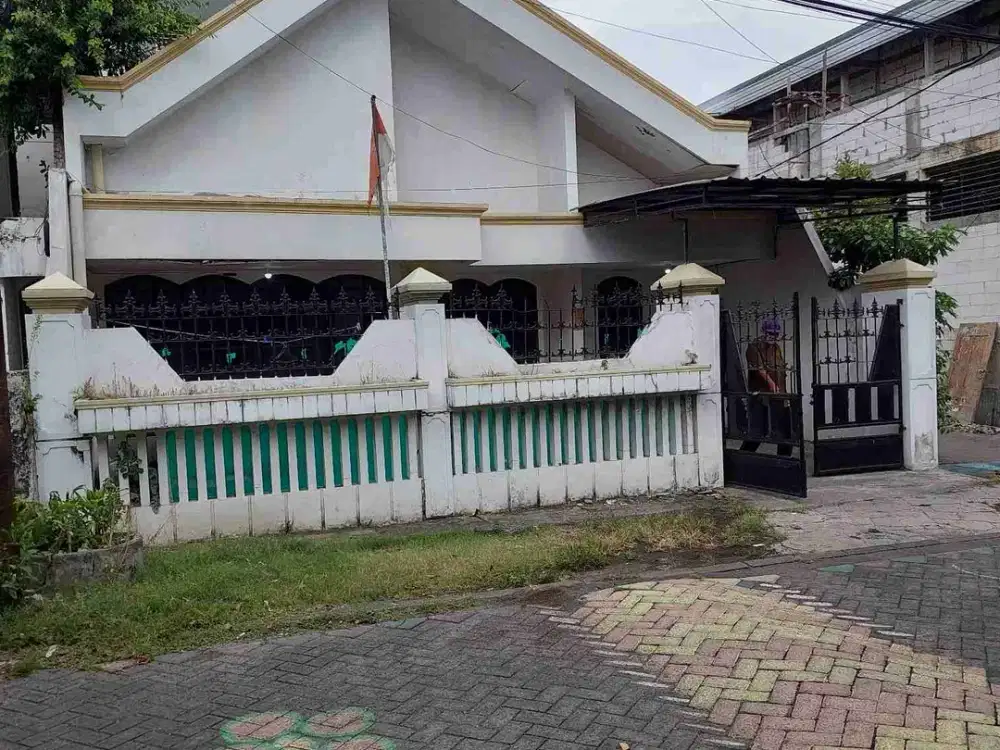 DISEWAKAN RMH PUSAT KOTA, TENANG DEKAT KAMPUS WIJAYA KUSUMA