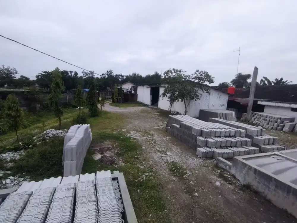 Tanah dan gudang no jalan raya Bojonegoro - tuban Jawa timur