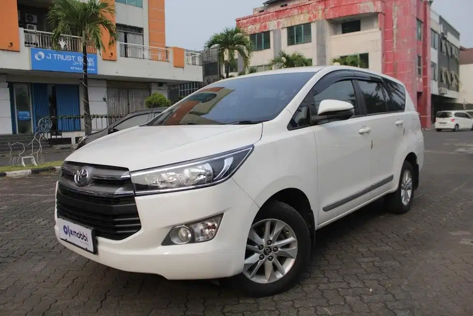 Pajak Panjang - Toyota Kijang Innova 2.4 G Solar-AT 2018