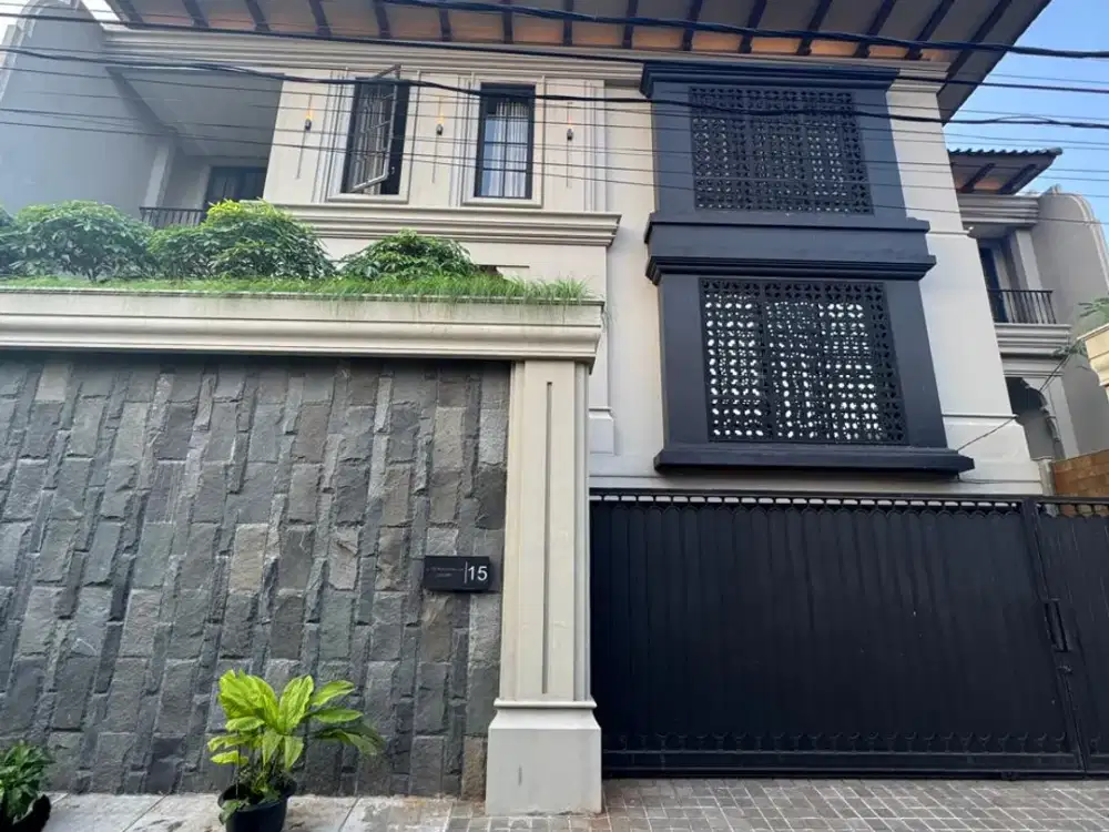 JUAL RUMAH MEWAH BRAND NEW 3 LANTAI FURNISHED SIAP HUNI DI VETERAN LEBAK BULUS JAKARTA SELATAN