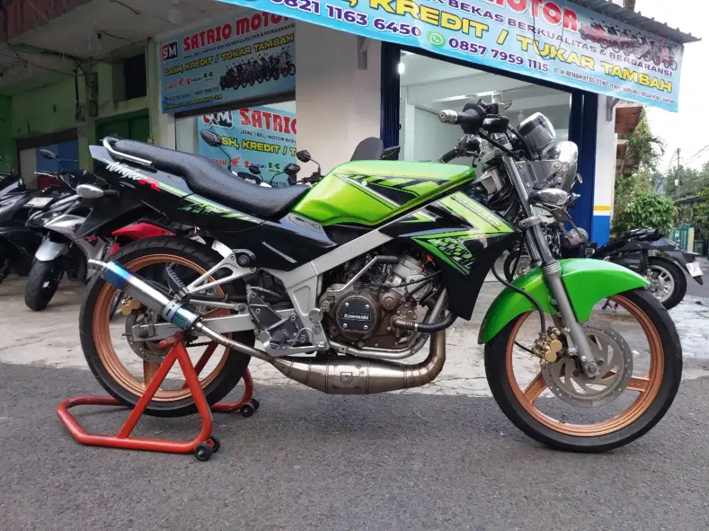DIJUAL CASH KAWASAKI NINJA 150 R THN 2015 PAJAK OFF SIAP PAKAI