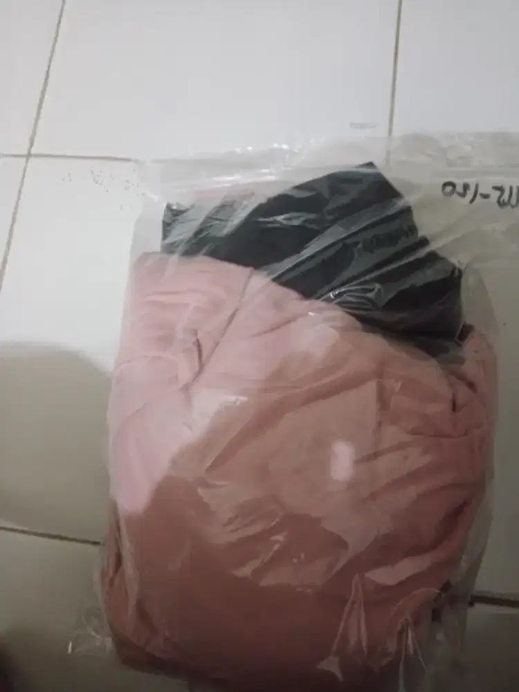 DIJUAL BAJU ATASAN WANITA