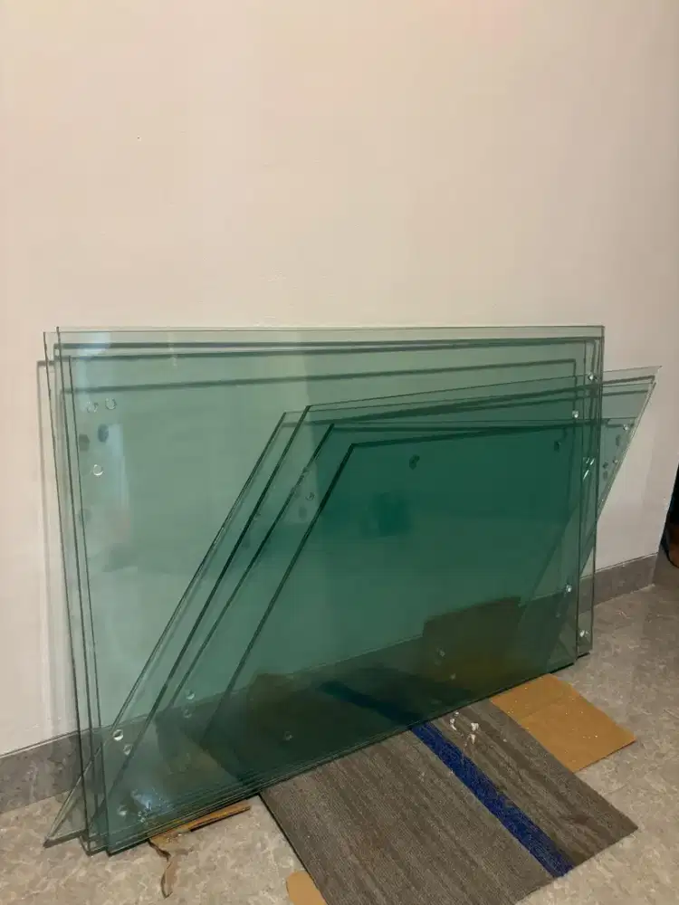 kaca tempered bekas
