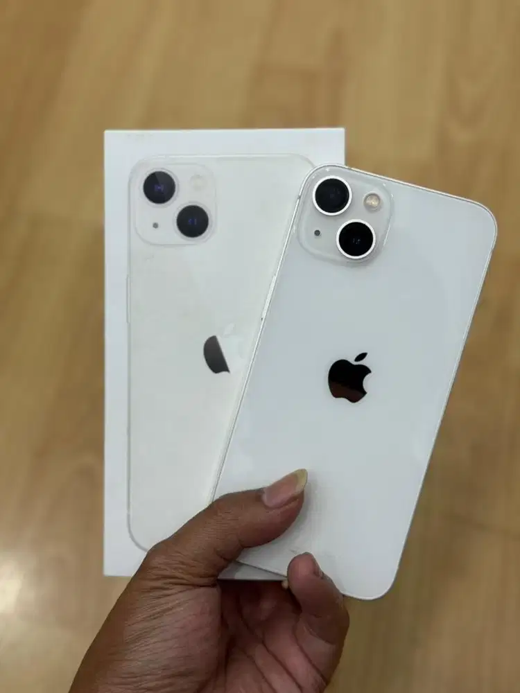 Iphone 13 128 ibox starlight garansi on sampai desember fullset ori