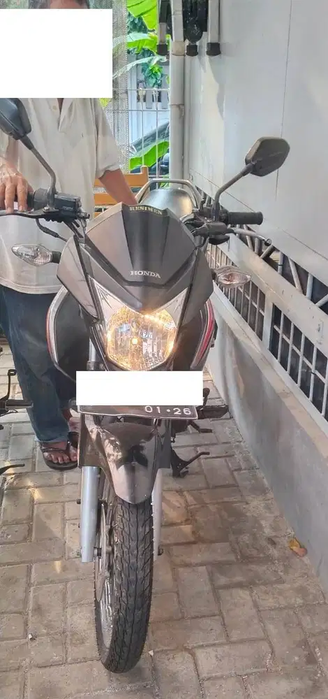 Honda (GL15A1D M/T) Megapro 2011