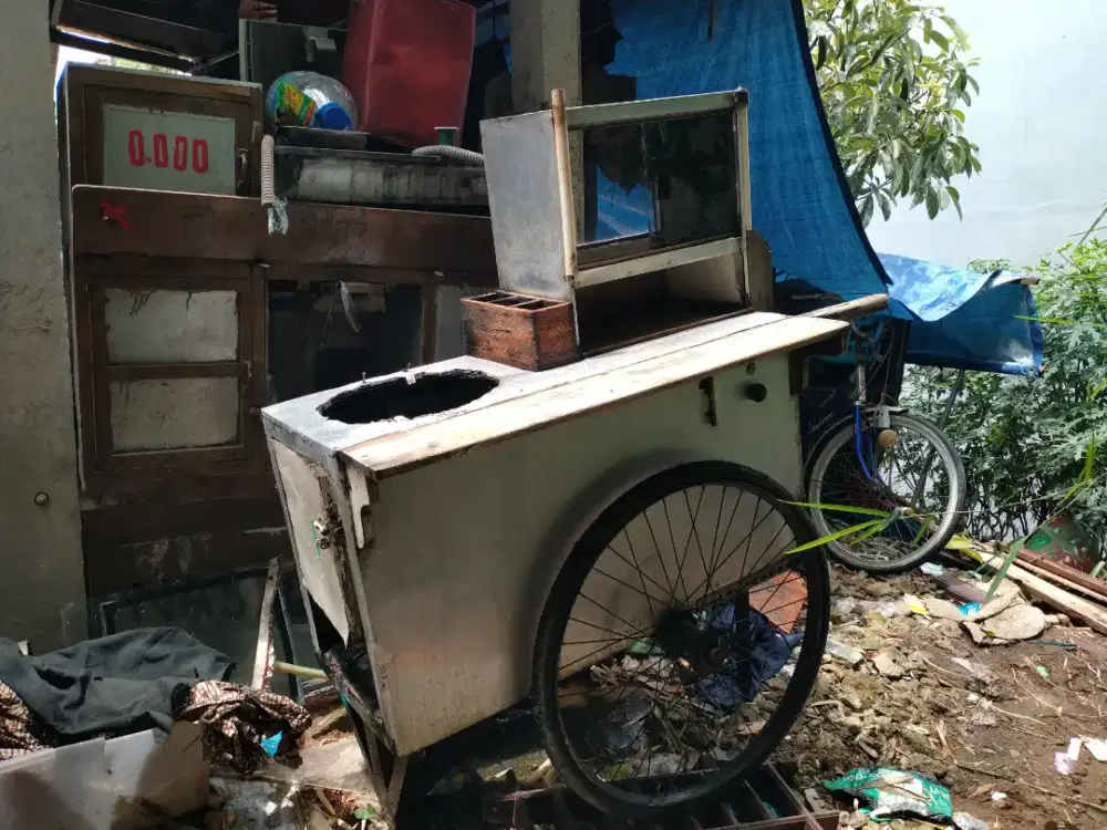 Di jual gerobak