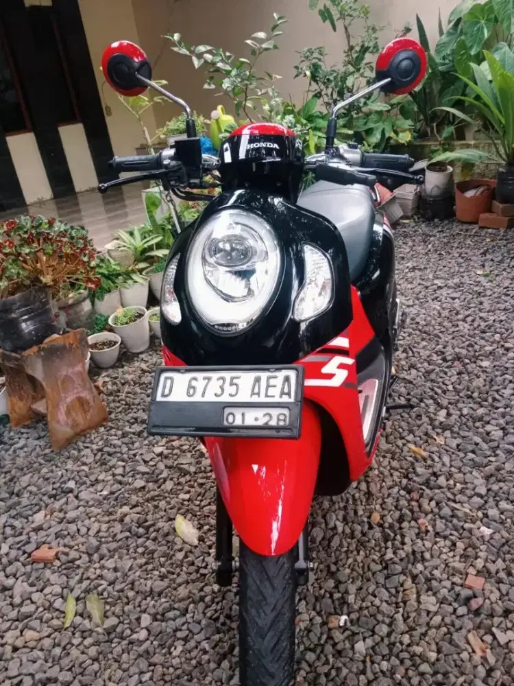 Jual Scoopy 2023 siap pakai