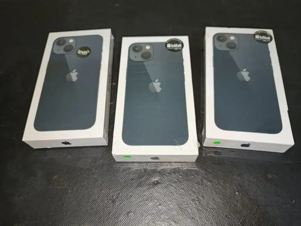 Iphone 13 128gb midnight baru garansi resmi