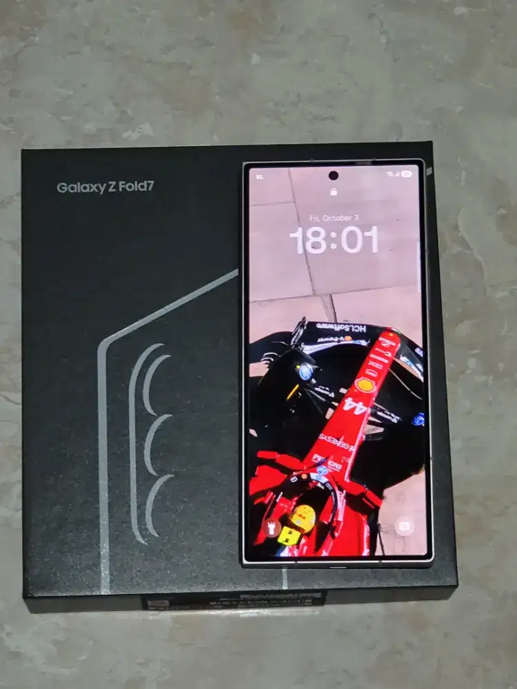 Samsung Z Fold 7 12/256gb Silver Shadow Fullset Like New