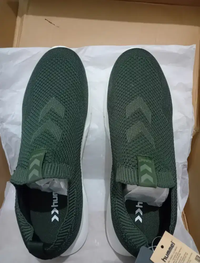 Sepatu HUMMEL ( ORI )