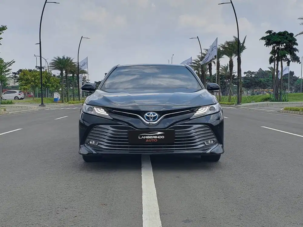[LOW ODO !!] TOYOTA CAMRY HYBRID 2.5L FACELIFT 2019