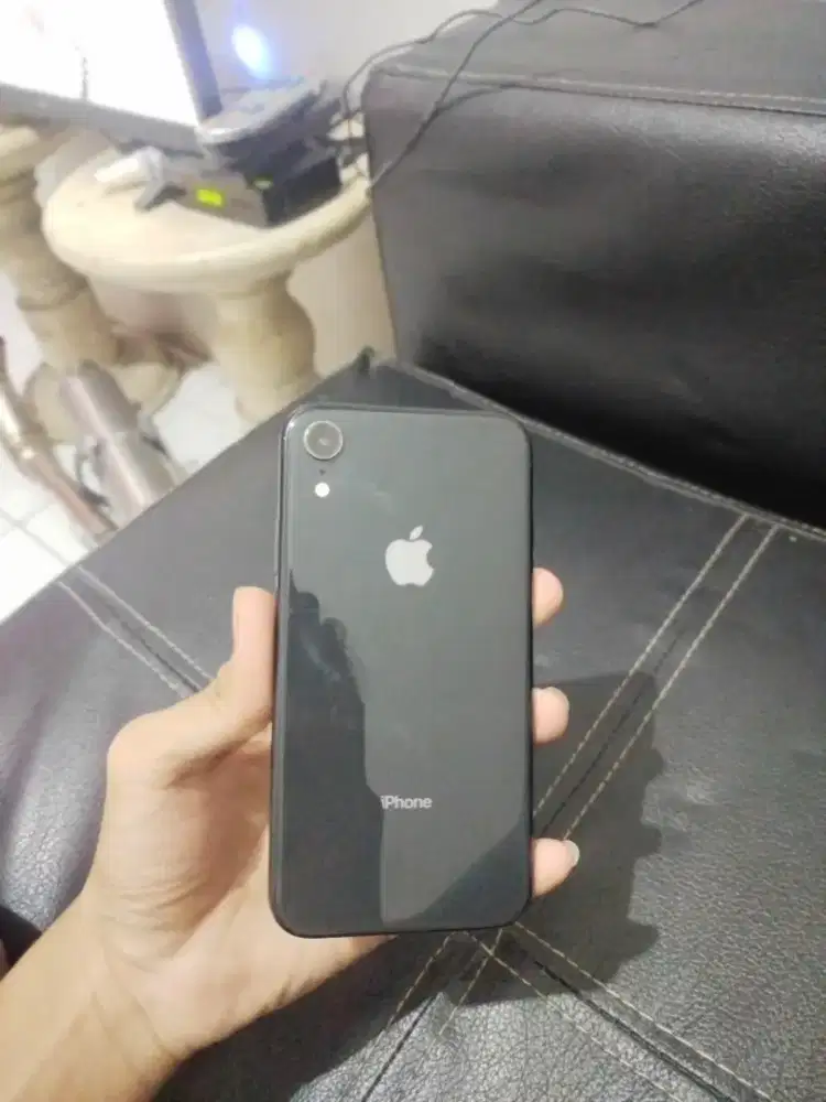 iphone xr 64gb whitelist