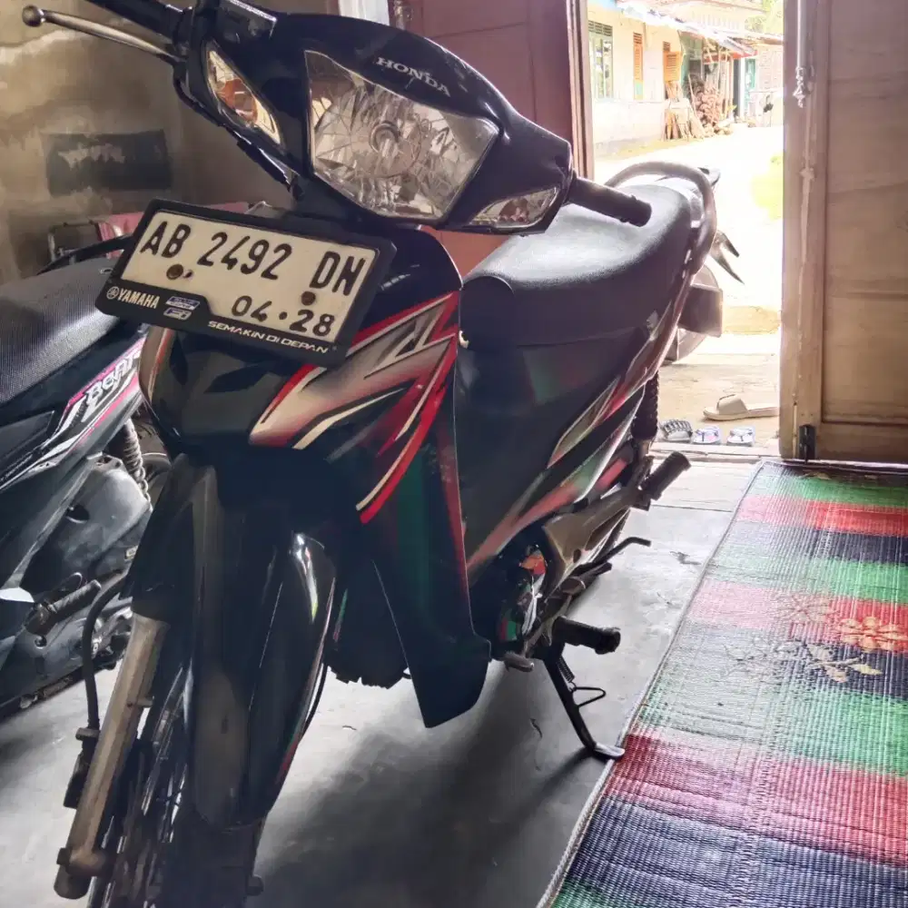honda fit X tahun 2008
