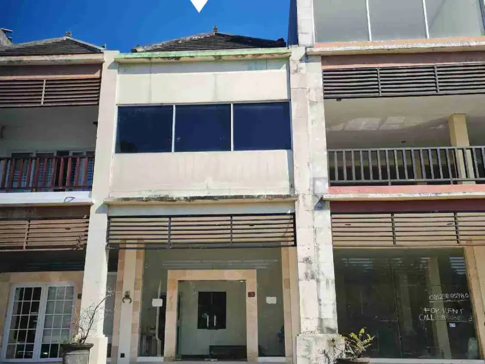 Ruko strategis komplek Pecatu Graha Uluwatu Bali