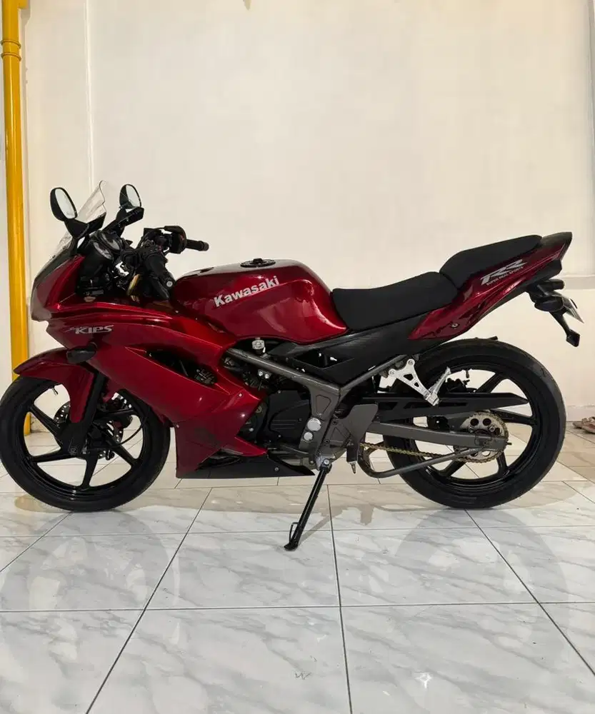 Kawasaki Ninja 150RR Warna Merah