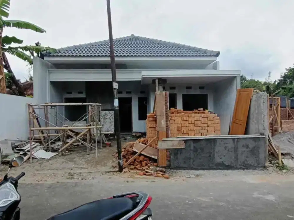 Dijual Rumah Baru Proses Finishing di Timur RS Aturots Godean