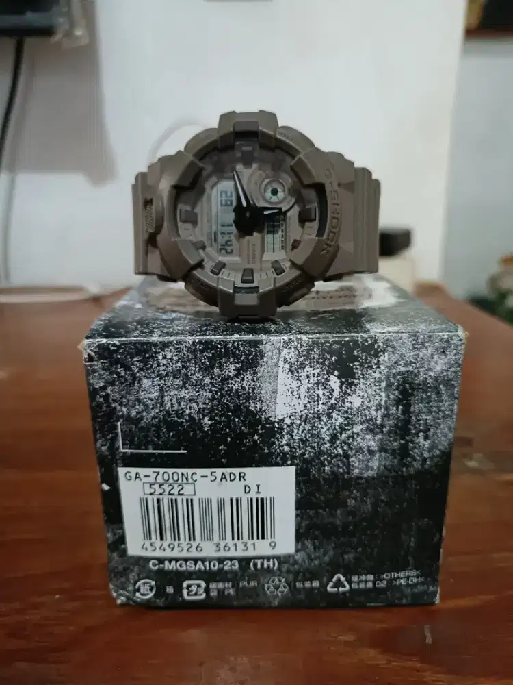 Gshock GA-700NC