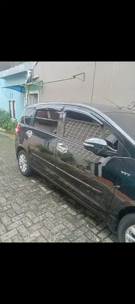 Suzuki Ertiga 2012 Bensin