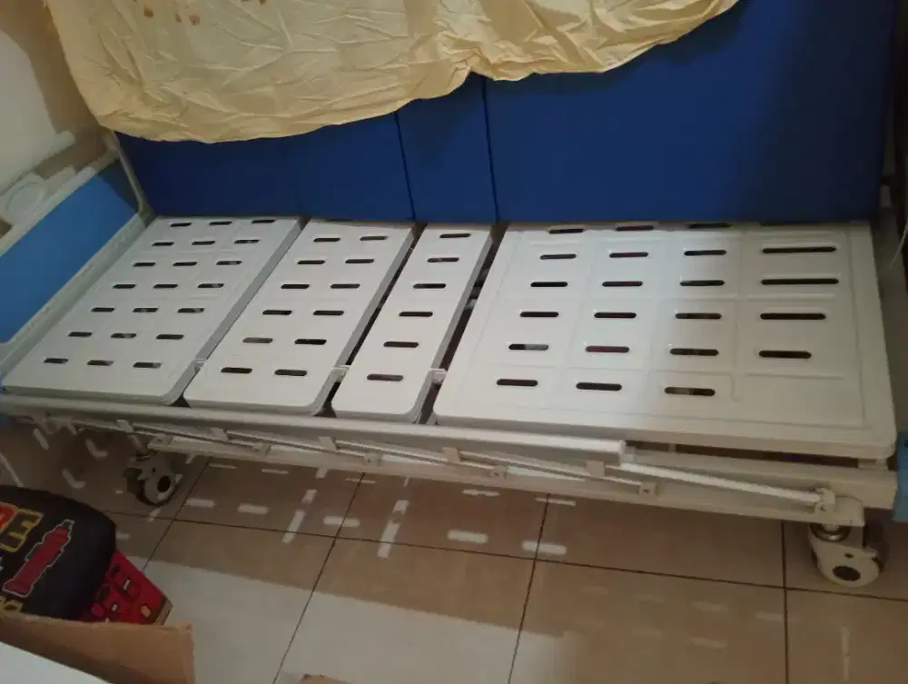 Medical bed electric