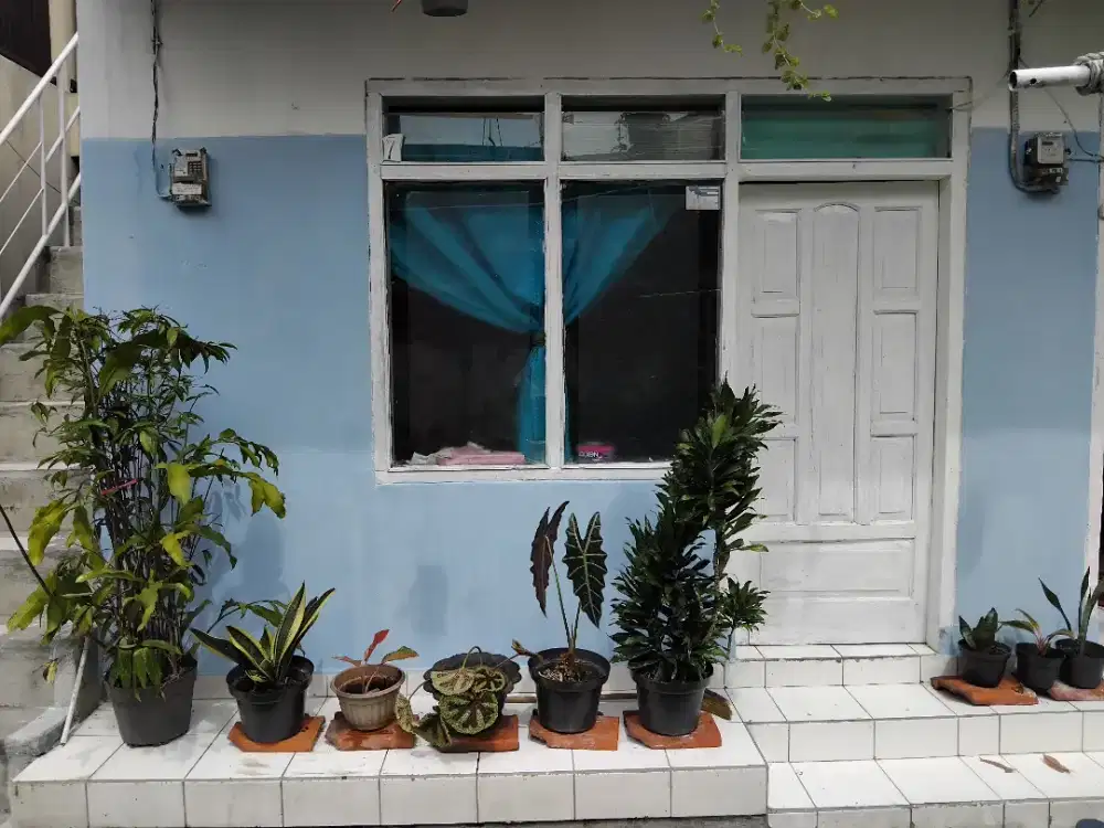 Kontrakan Nenden Olla