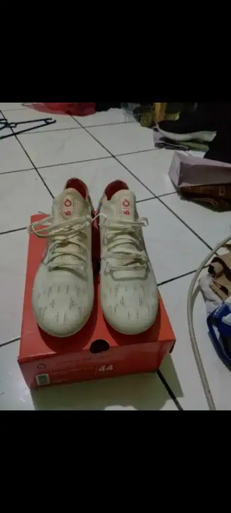 Sepatu bola Ortus v4