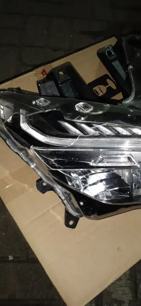 Jual lampu depan motor Vario . K2V.