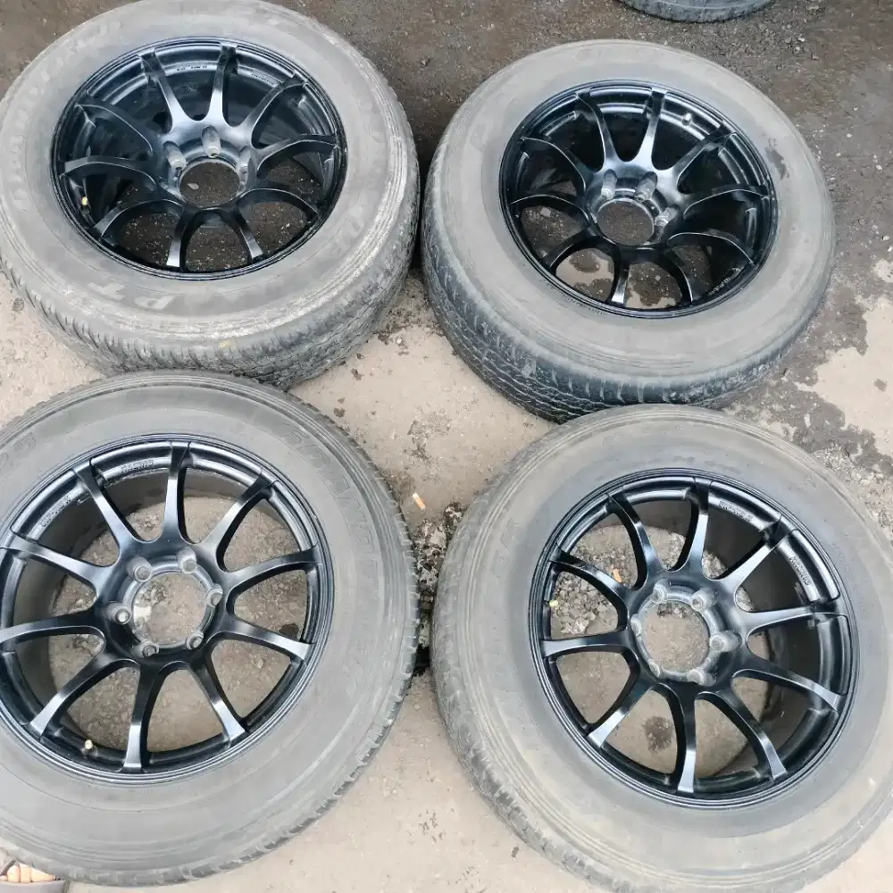Velg HSR ring 18 pcd 6x139,7 ban 265/60 R18 Fortuner pajero 4pcs