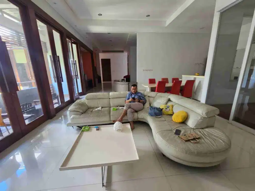 DIJUAL RUMAH MEWAH 2 LANTAI DI PERUMAHAN BOGOR BARU!