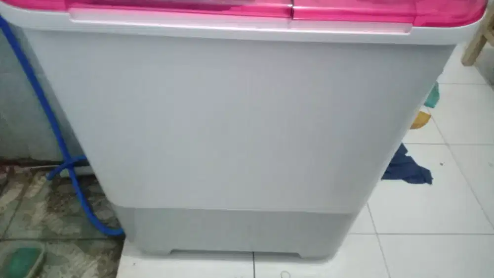 Mesin cuci Sharp ES-T75NT