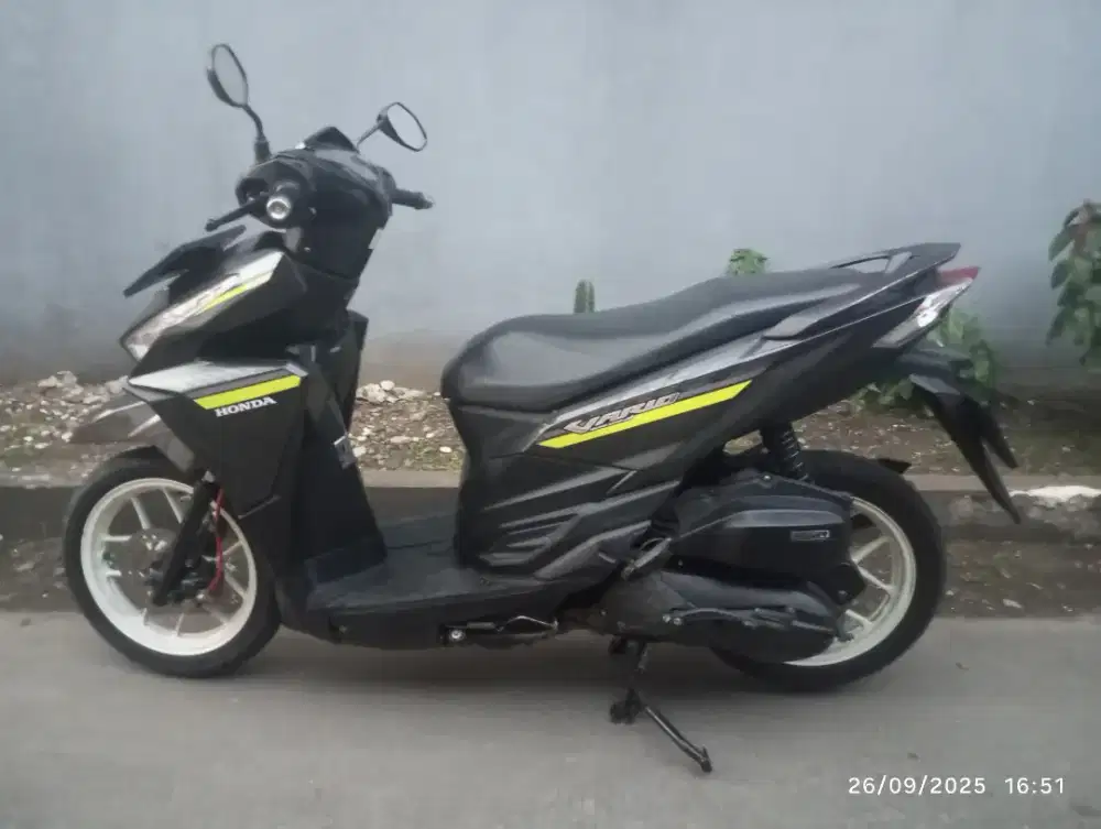 Vario 125 2018 orisinil pajak Depok hidup
