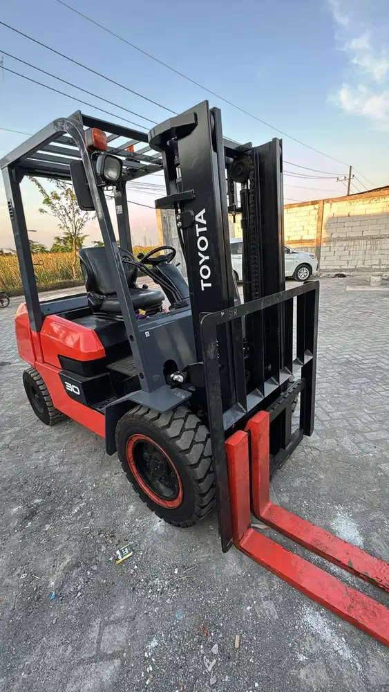 FORKLIFT TOYOTA FDZN30 MAST 3 METER STD TAHUN 2021 UNIT NORMAL