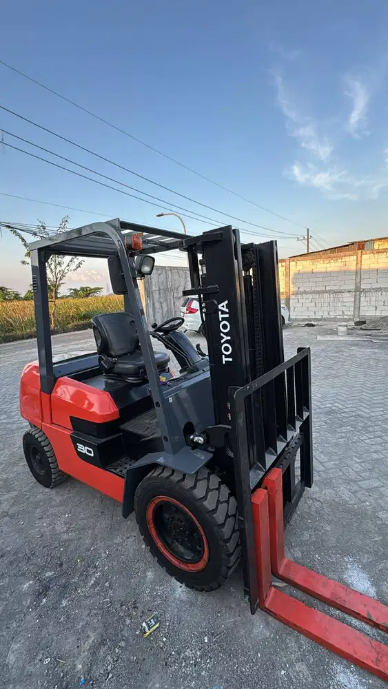 READY TOYOTA 3 TON MAST STD 3 METER SIAP PAKAI