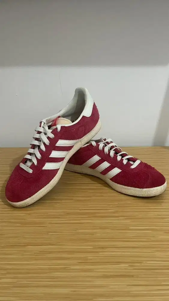 For Sale Adidas Gazelle Merah Original (Size 40) – Good Condition