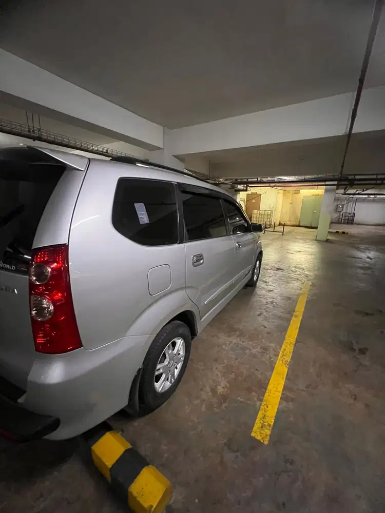 Daihatsu Xenia 2010 Bensin