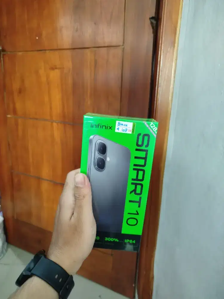 Infinix smart 10 4/128