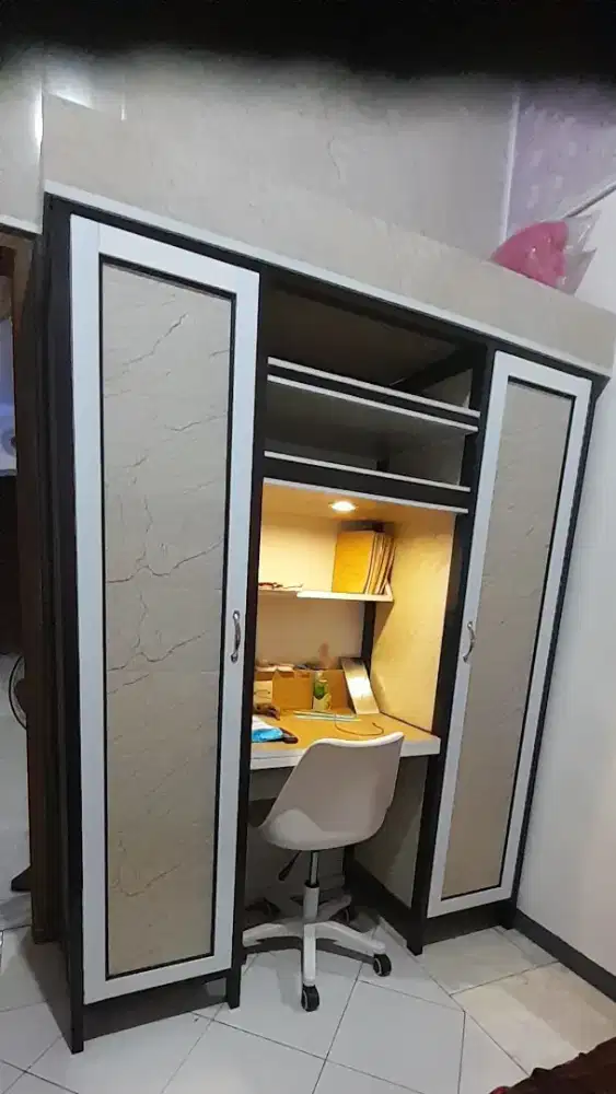 Lemari aluminium kombinasi sama pvc