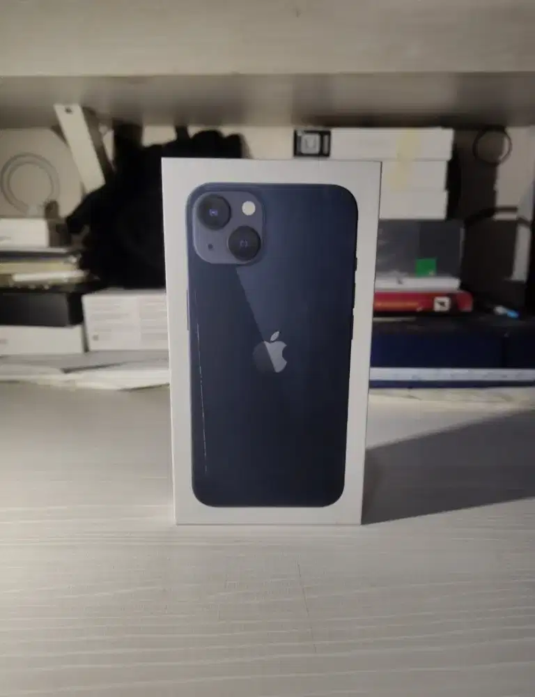 IPHONE 13 128 GB MIDNIGHT BARU SEGEL GARANSI RESMI IBOX