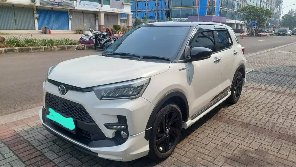 TOYOTA RAIZE (2021) 1.0 GR Sport Two Tone Bensin-AT