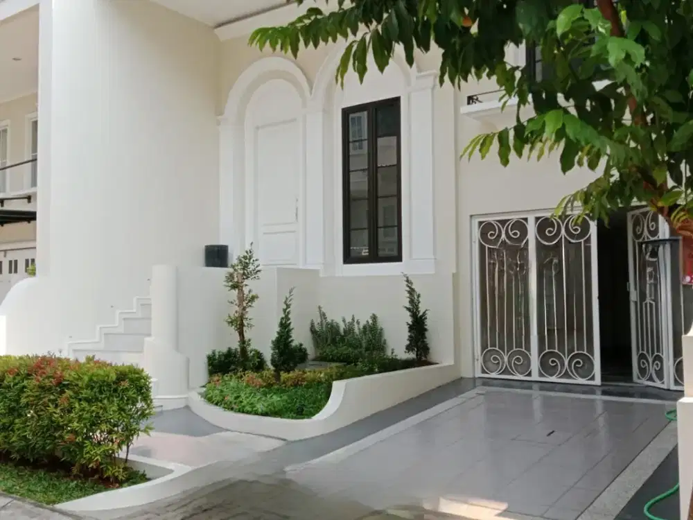 Rumah Camden House Residence, Kembangan, Jakarta Barat